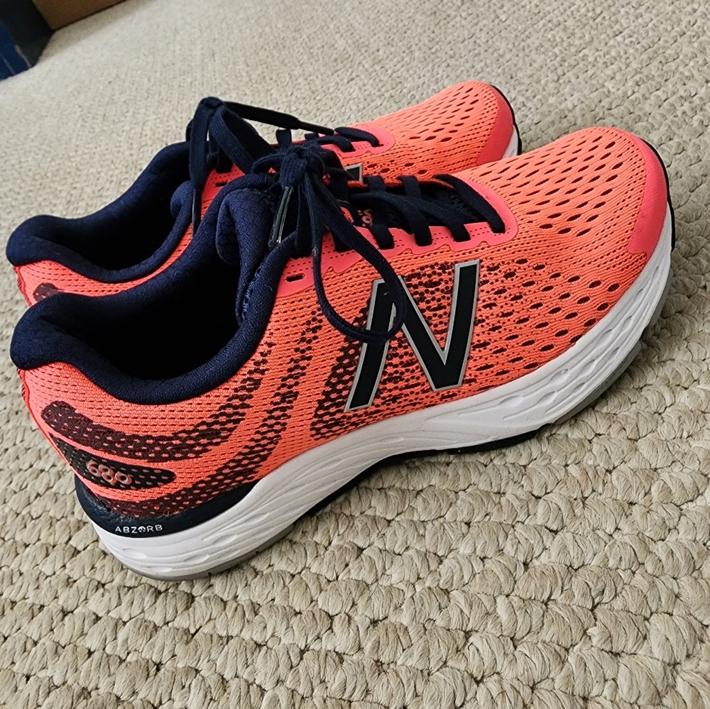 New Balance 680 V.6 Sneakers